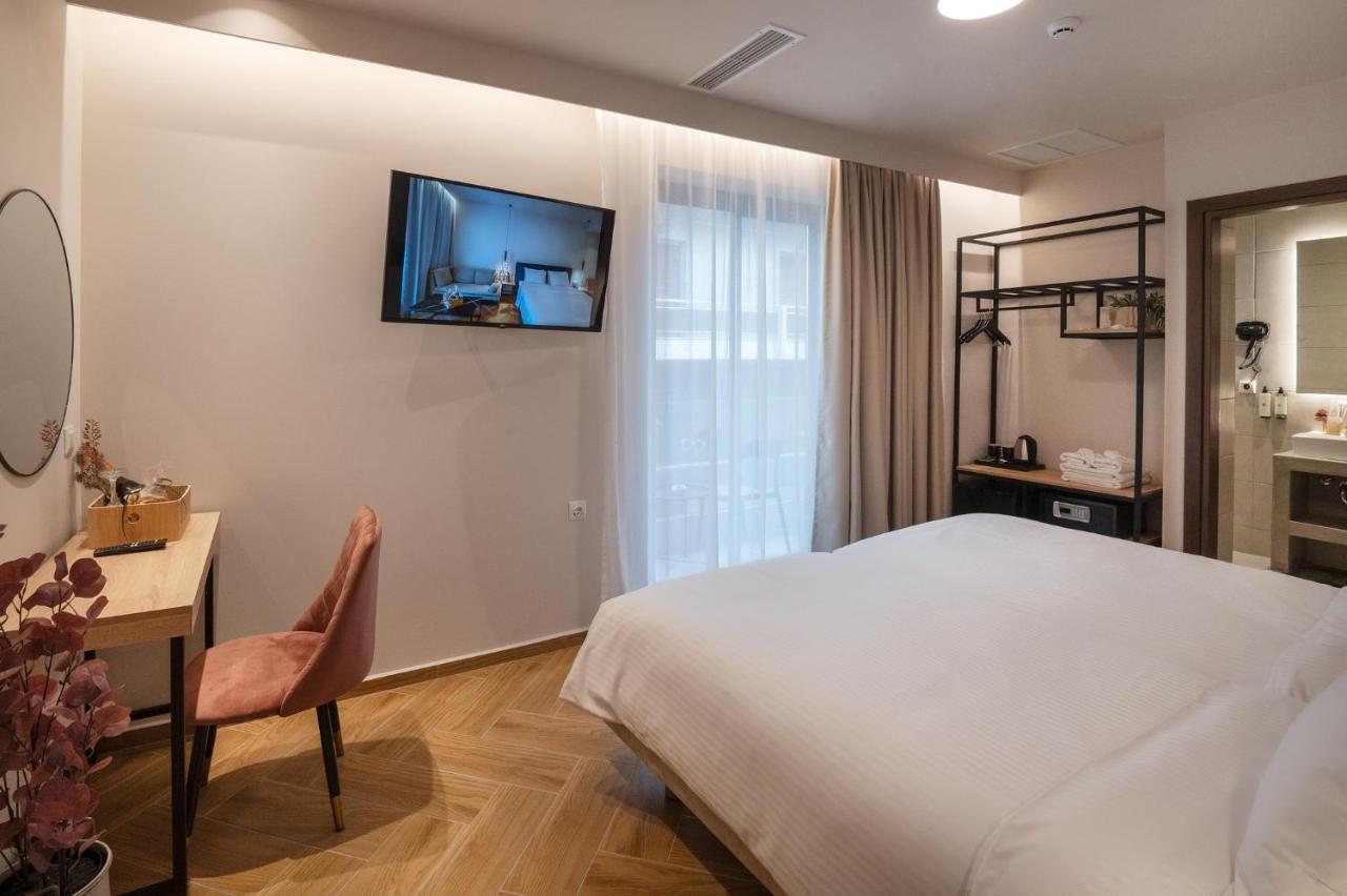 Ira - Ηρα Hotel Каламата Екстер'єр фото