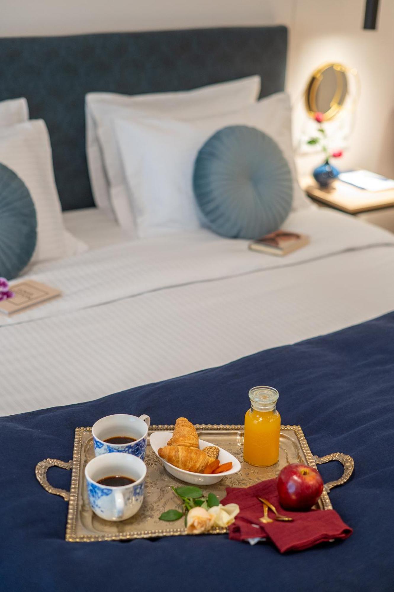 Ira - Ηρα Hotel Каламата Екстер'єр фото